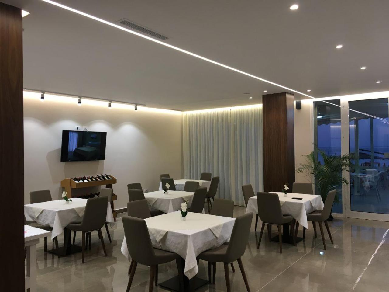 Hotel Maren Durrës Eksteriør billede